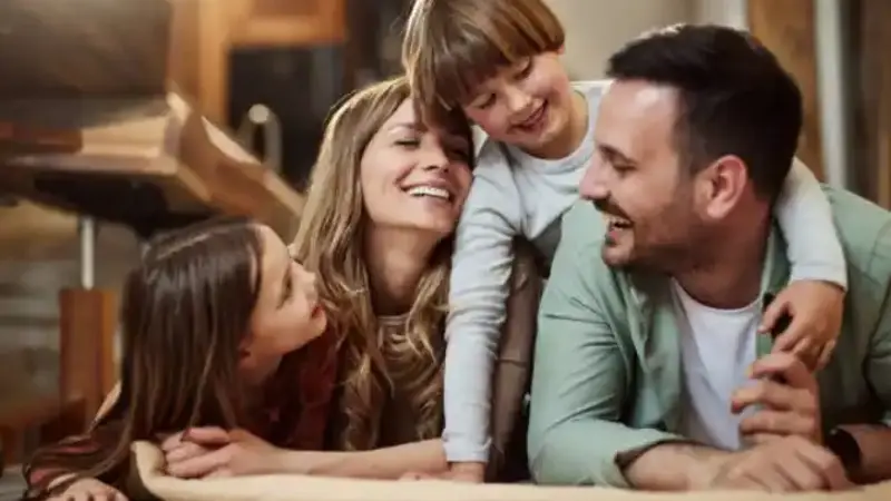 WhatUTalkingBoutFamily: Useful Tips for Building Stronger Family Bonds