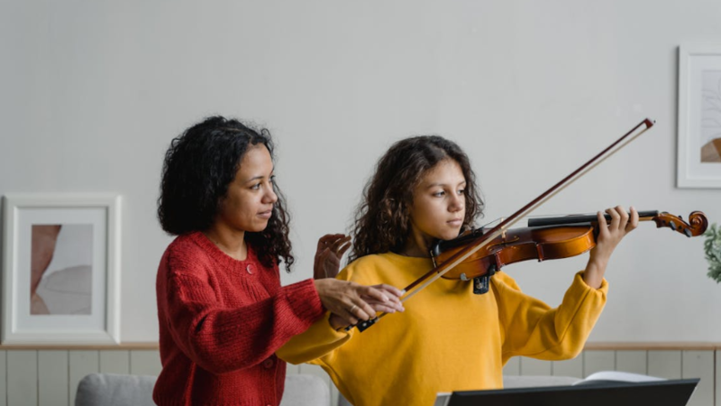 How Music Lessons Support Cognitive and Mental Health