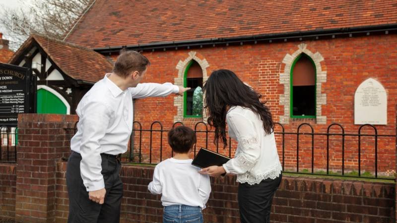 What Families Typically Look for in an Inner-City Suburb Before Committing to a Property Purchase