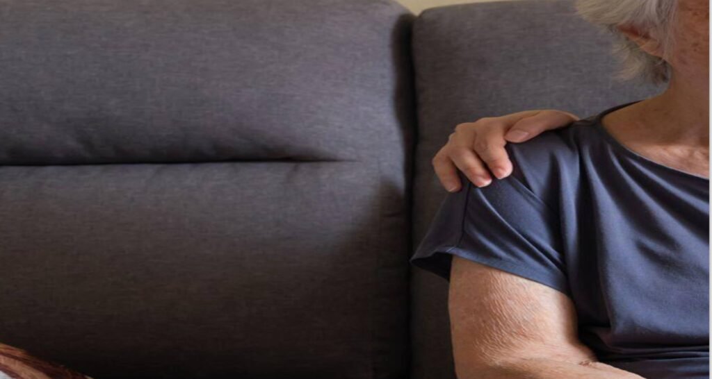 Signs Your Aging Parent Is Quietly Struggling Alone